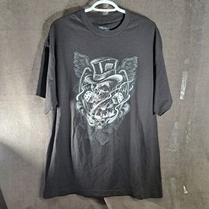 Action Apparel Smoky Winged Skull Hat Cards Dice Black Graphic Tee NWOT XL